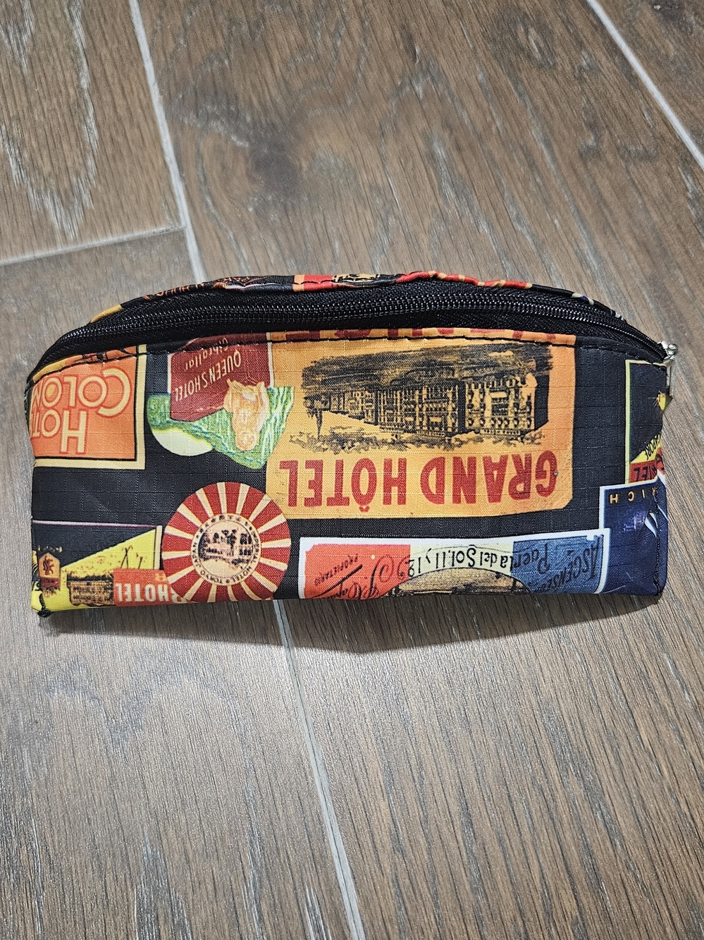 Vintage Travel-Themed Soft Shell Sunglasses Holder